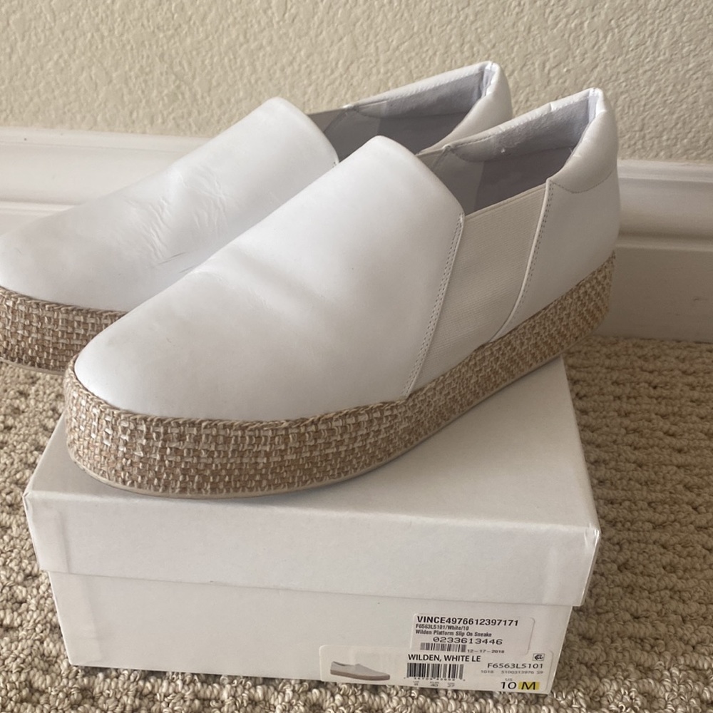 NIB Vince Leather Slip On Shoe - Picture 2 of 5